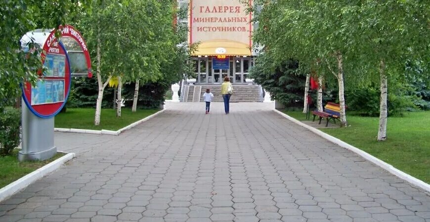 Питьевая галерея «пятитысячник». Галерея в ессентуках режим работы. Ессентуки галерея минеральных источников пятитысячник. Пятитысячник ессентуки. Ессентуки галерея минеральных источников.