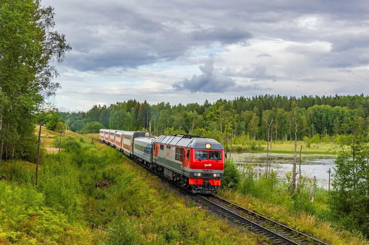 Спб сортавала поезд. ТЭП 70 Выборг Хийтола. Железная дорога Выборг-Хийтола-Сортавала. Тэп70бс 332. Тэп70 Рускеальский эспресс.