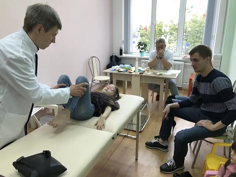Прием ортопед детский записаться. Ларин владимир борисович. владимир ларин ортопед. ортопед иванов аркадий. иванов аркадий николаевич ортопед.