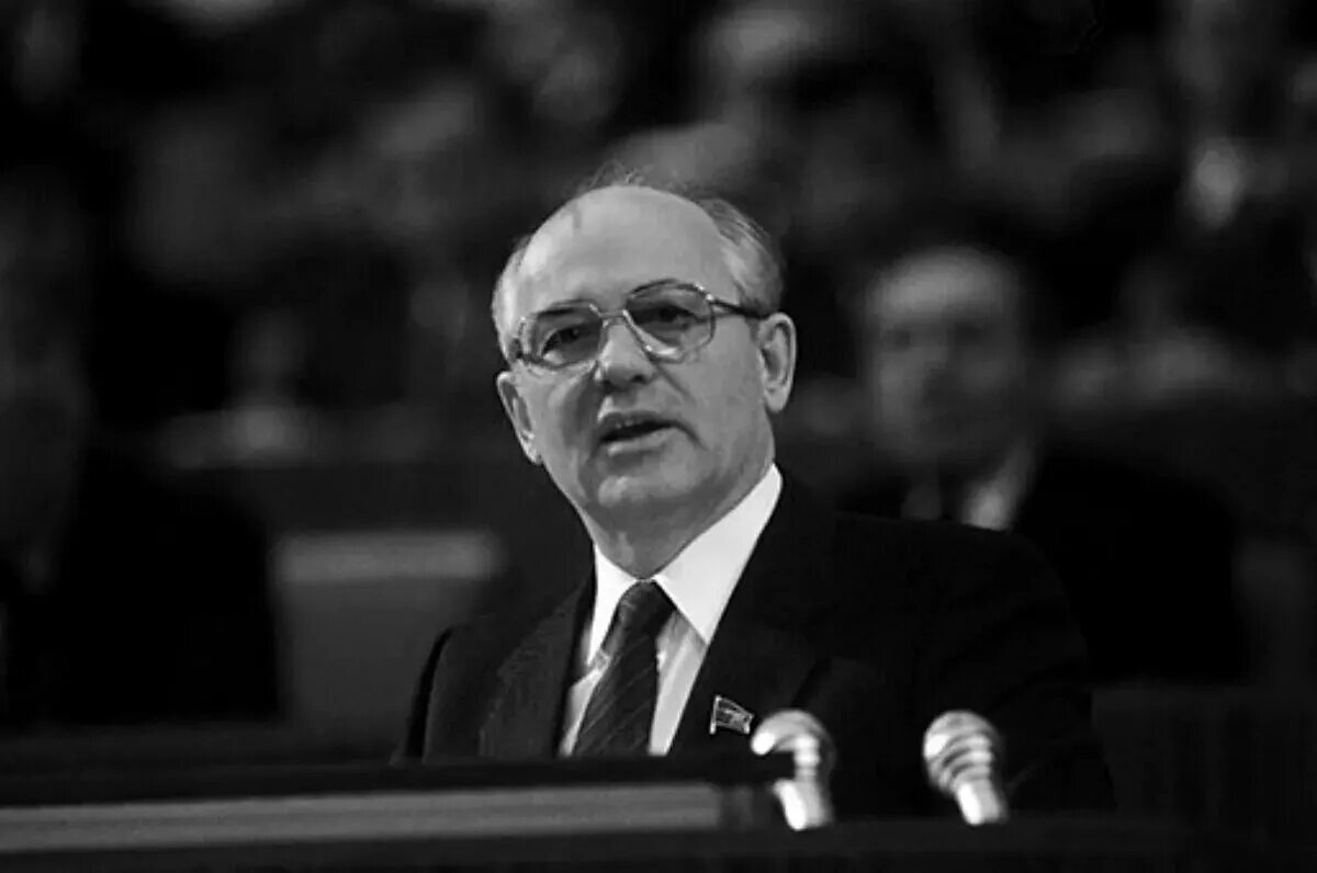 Горбачев на посту генерального секретаря цк кпсс. Горбачев 1986.