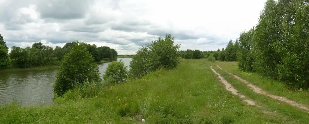 Поселки володарского района нижегородской области. Дубки Володарский район Нижегородская область. Посёлок Дубки Володарский район. Дубки озеро Нижегородская область. Деревня Дубки Нижегородская область Володарский район.