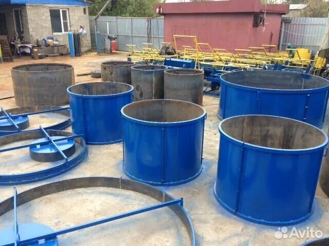 Колодец жб 135. Металлоформы для жби колец с футеровкой. Форма для колец жби. Опалубка для колодезных колец. Металлоформы для жби колец.