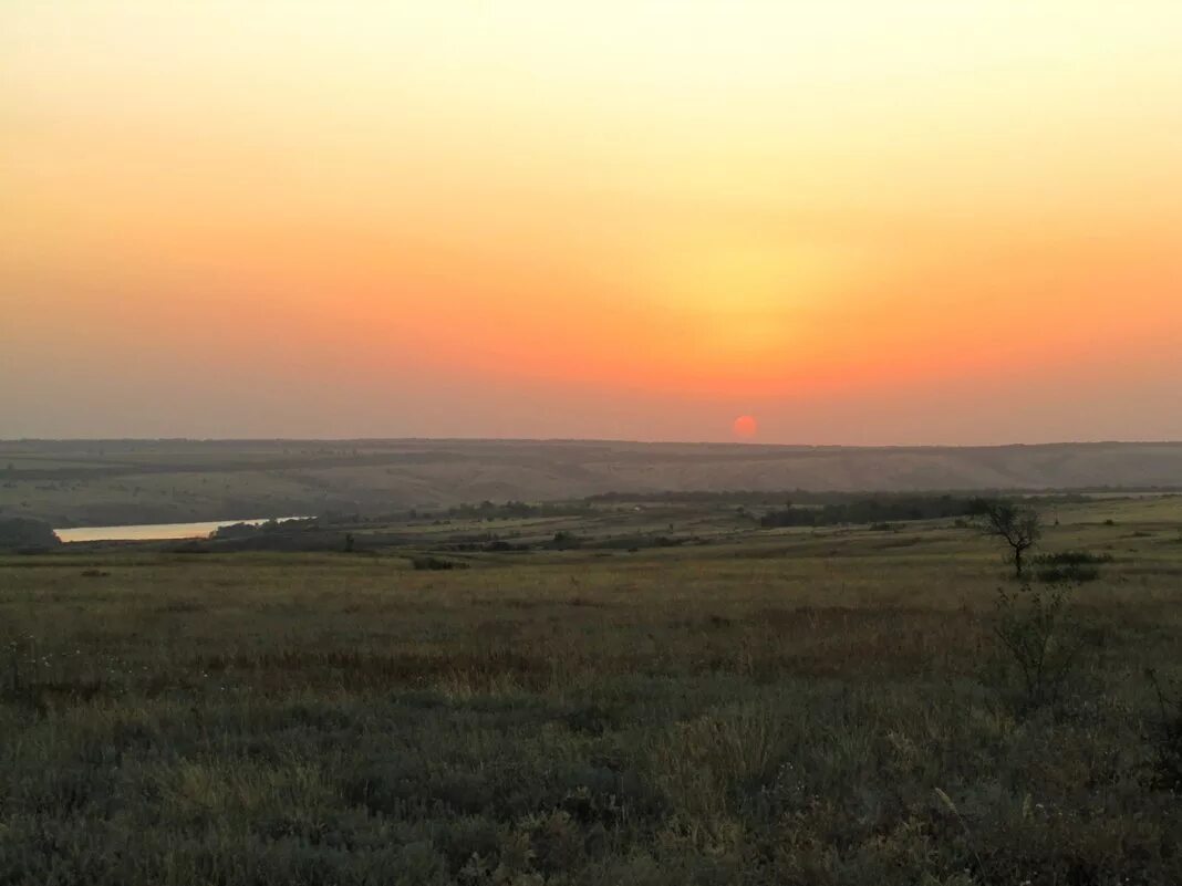 меклетинское озеро калмыкия природа. восход калмыкия. маныч-гудило калмыкия тюльпаны. восход калмыкия. элиста соленое озеро.