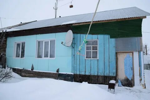 Сбежалось полдома