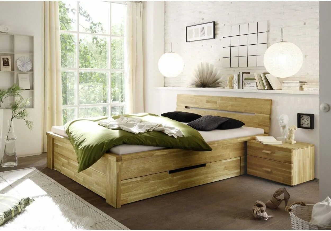 Кровать из массива дерева купить в москве