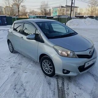 тойота витц 2011 года фото