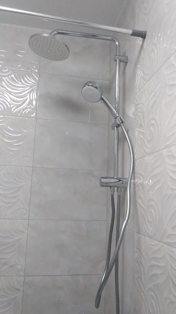 Душевая система Grohe New Tempesta 200 27389002. Душевая система Грое 27389002 Grohe New Tempesta 200 без смесителя хром. Душевая стойка Grohe New Tempesta 200 27389002 хром. Душевая система Grohe New Tempesta 200.