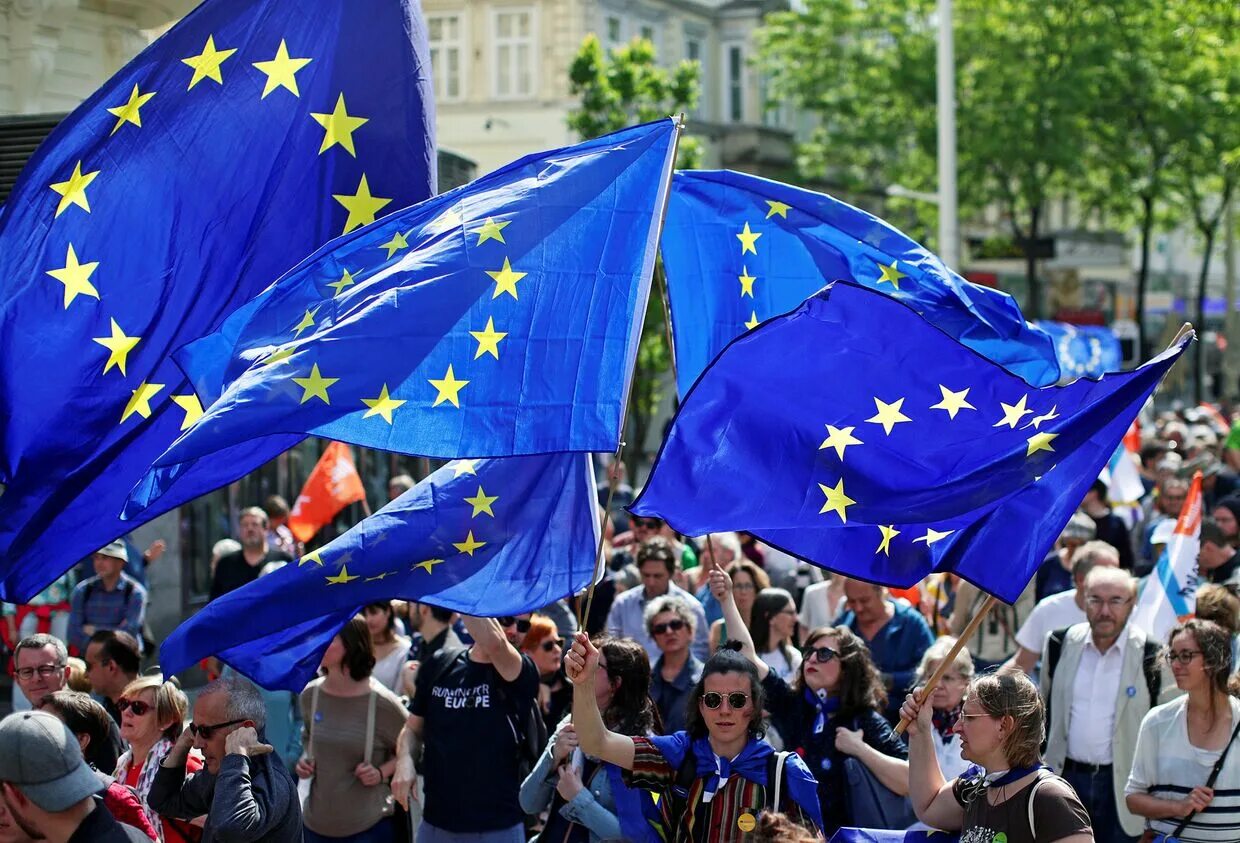 День европы есть. Европейский Союз. Европа Евросоюз. Флаг Евросоюза. Евросоюз люди.