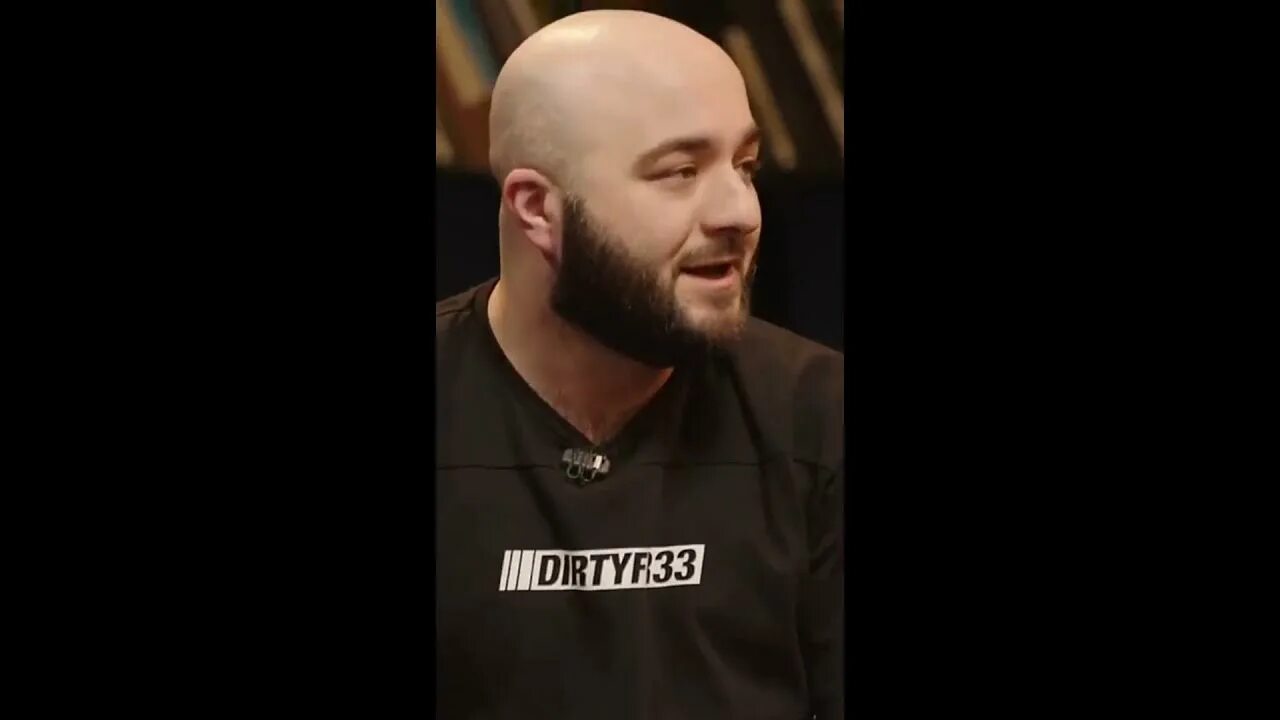 Чабдаров стендап. Чабдаров камеди батл. Жена расула чабдарова. Расула чабдарова. Жена расула чабдарова фото.
