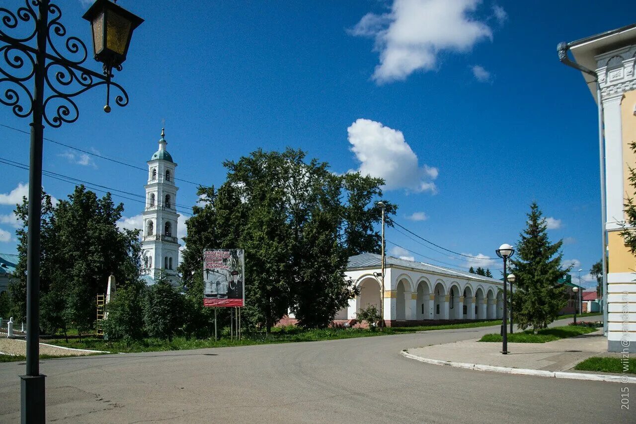 В каком городе находится елабуга. Елабуга Татарстан достопримечательности. Елабуга исторические здания города. Город Елабуга набережная.