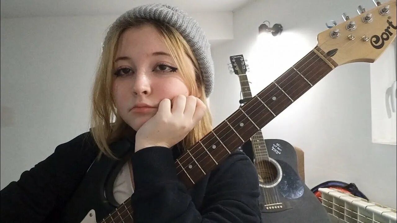 Восьмиклассника на гитаре. Восьмиклассника на гитаре. Восьмиклассника на гитаре. Лилин синдром восьмиклассника. Wwilka.