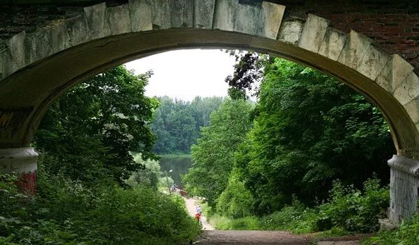 Усадьба Суханово арка. Беседка храм Венеры Суханово. Ротонда Венеры усадьба Суханово. Суханово мост.