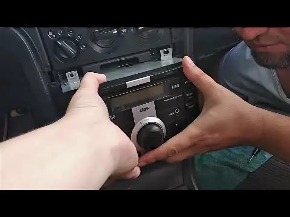 Как снять магнитолу daewoo nexia Замена штатной магнитолы нексия Daewoo Nexia (N150), 1,5 л, 2012 года автозвук