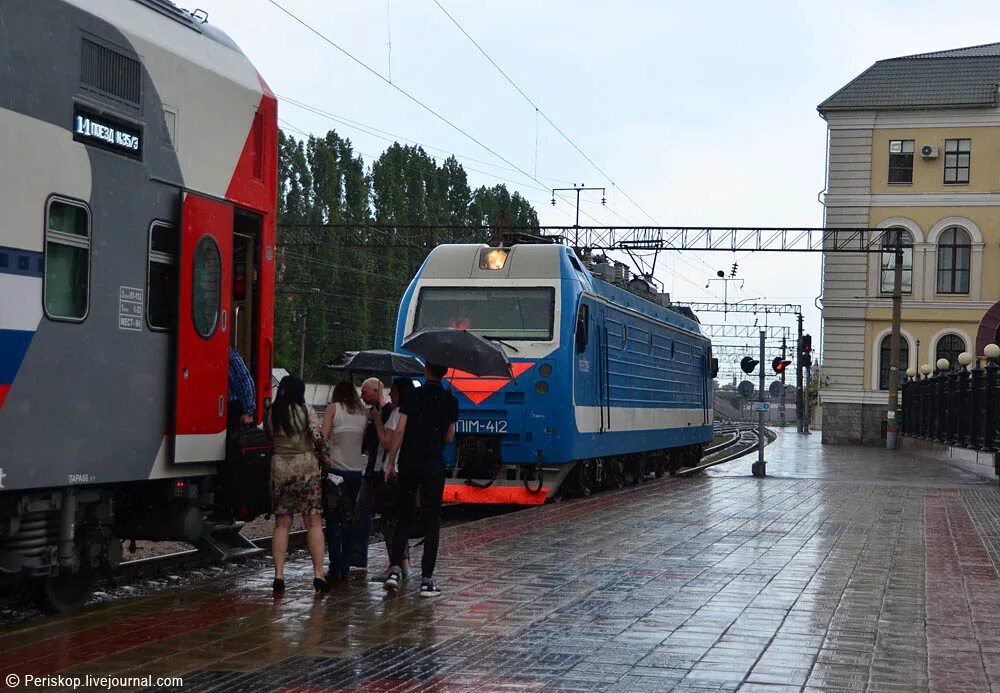 Жд билеты санкт петербург северная пальмира. 035а Северная Пальмира двухэтажный. Поезд Северная Пальмира двухэтажный Санкт-Петербург. Поезд Северная Пальмира СПБ Адлер. Двухэтажная Северная Пальмира поезд Сочи.