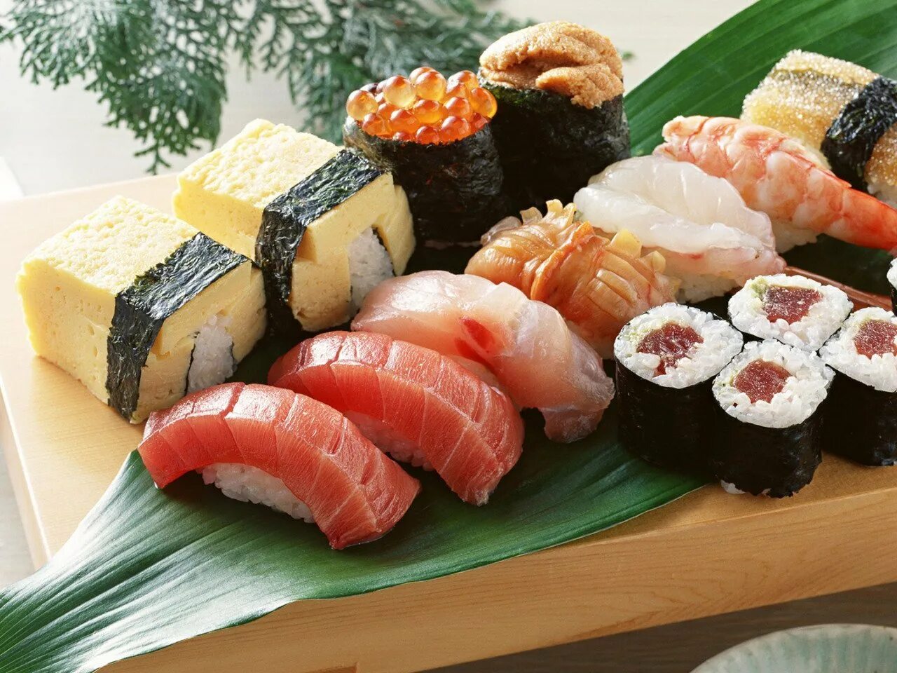 Лучшая японская кухня. Японская кухня. Суши и роллы. Японская еда. Японская еда суши.