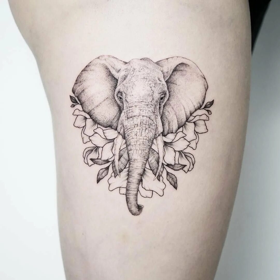 Тату слон. Татуировка Слоник. Тату слон и Слоненок. Тату слон с цветами. Тату слоник