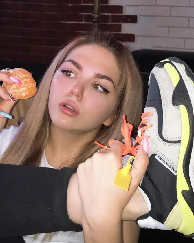 8 слив в купальнике. соня никулина слиппи принцесс. Sleepy дочка прокурора.