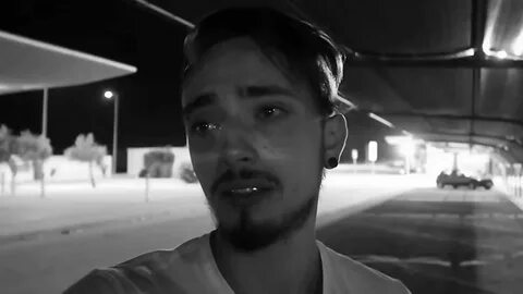 Эдисон сбегаю из нового дома родителей