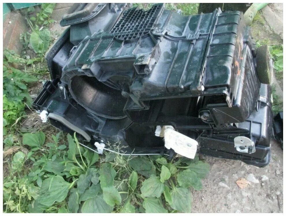 печка тииды. мотор отопителя ниссан тиида. ниссан куб z12 корпус печки салона. тиида разбор печка. ниссан тиида 2008 вентилятор печки.