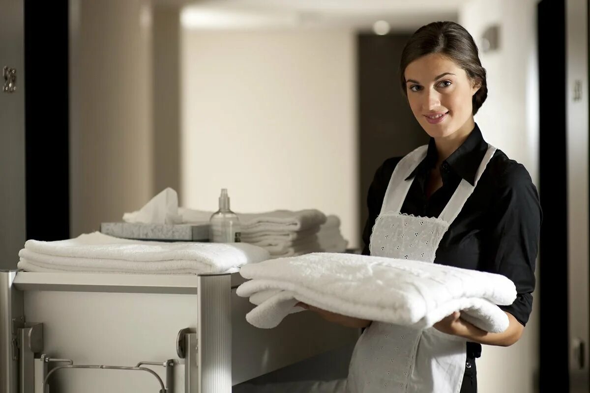 Лорена Шей горничная. Housekeeping в гостинице. Горничные в отелях. Горничные в гостинице.