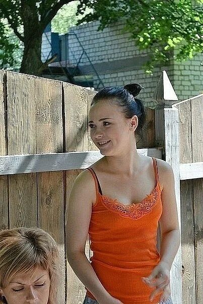 Жена со сватов
