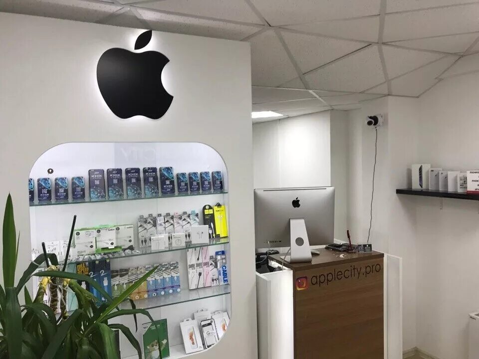 сервисный центр apple. ресепшн в магазин сотовых телефонов. сервисы по ремонту техники apple. сервисный центр айфон. сервисы по ремонту техники apple.