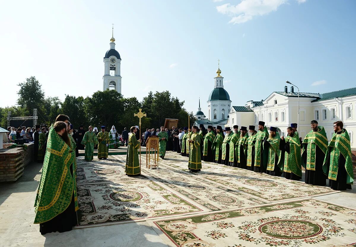 Свято-Успенский Саровский монастырь. Свято-Успенская Саровская пустынь. Успенский монастырь Саровская пустынь. Свято-Успенский Саровский мужской монастырь Саров.