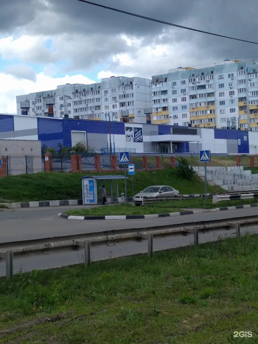 Каток кристалл саратов. Фок кристаллик фото. Ледовый дворец бузулук. Ледовая арена фок кристаллик саратов. Фок кристалл валдай.