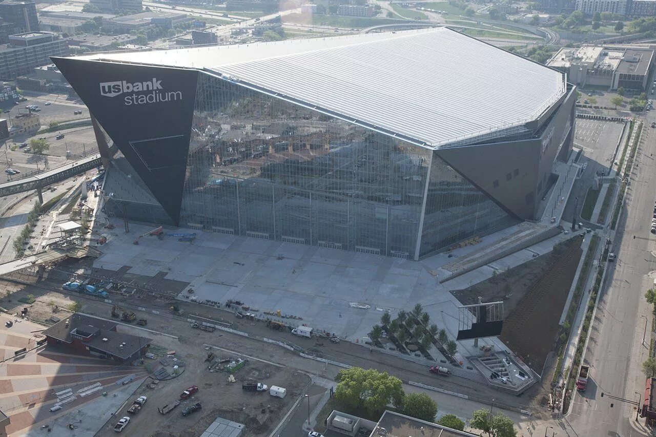 Bank stadium. Стадион миннесота викингс. Us bank stadium minneapolis. Bank stadium. Bank stadium reputation stadium tour.