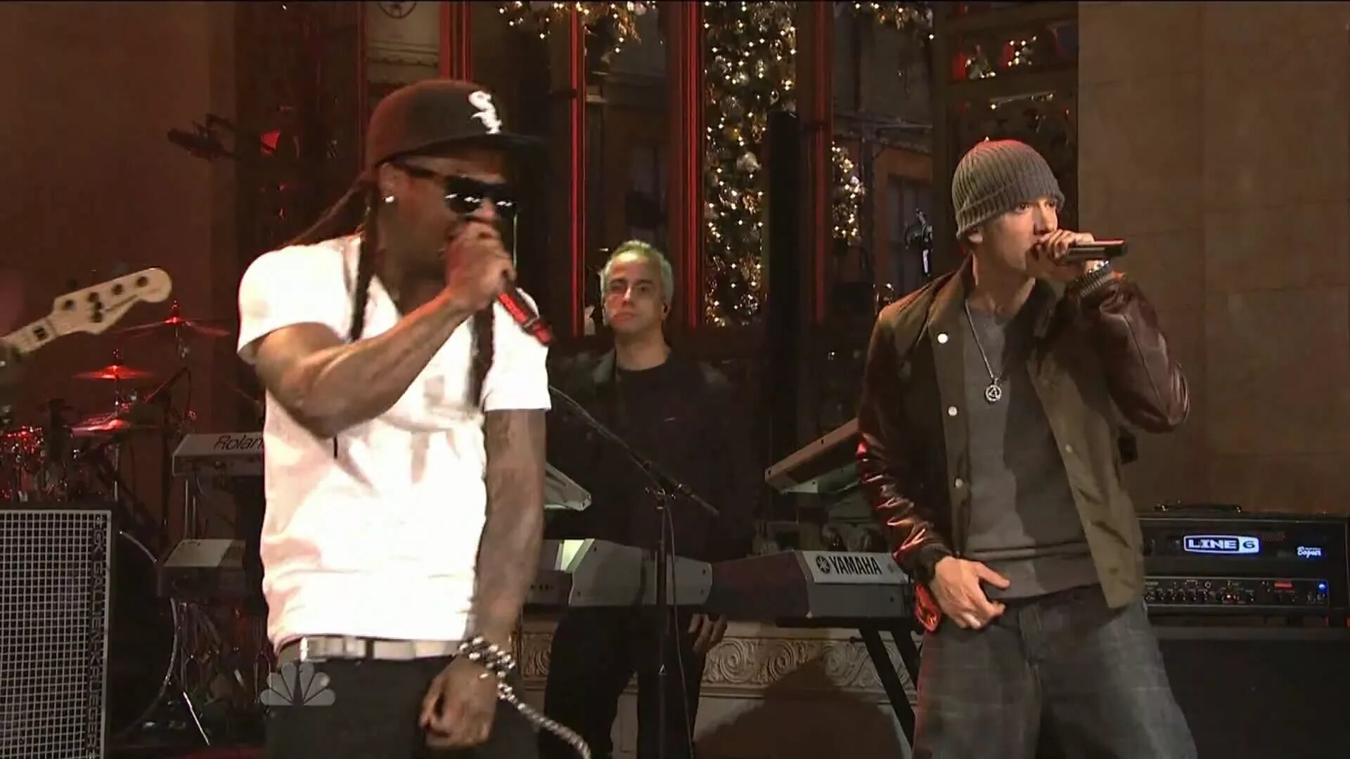 Eminem at Saturday Night Live 2010. Eminem Lil Wayne SNL. Эминем лайв. Eminem концерт 2005. Wont back