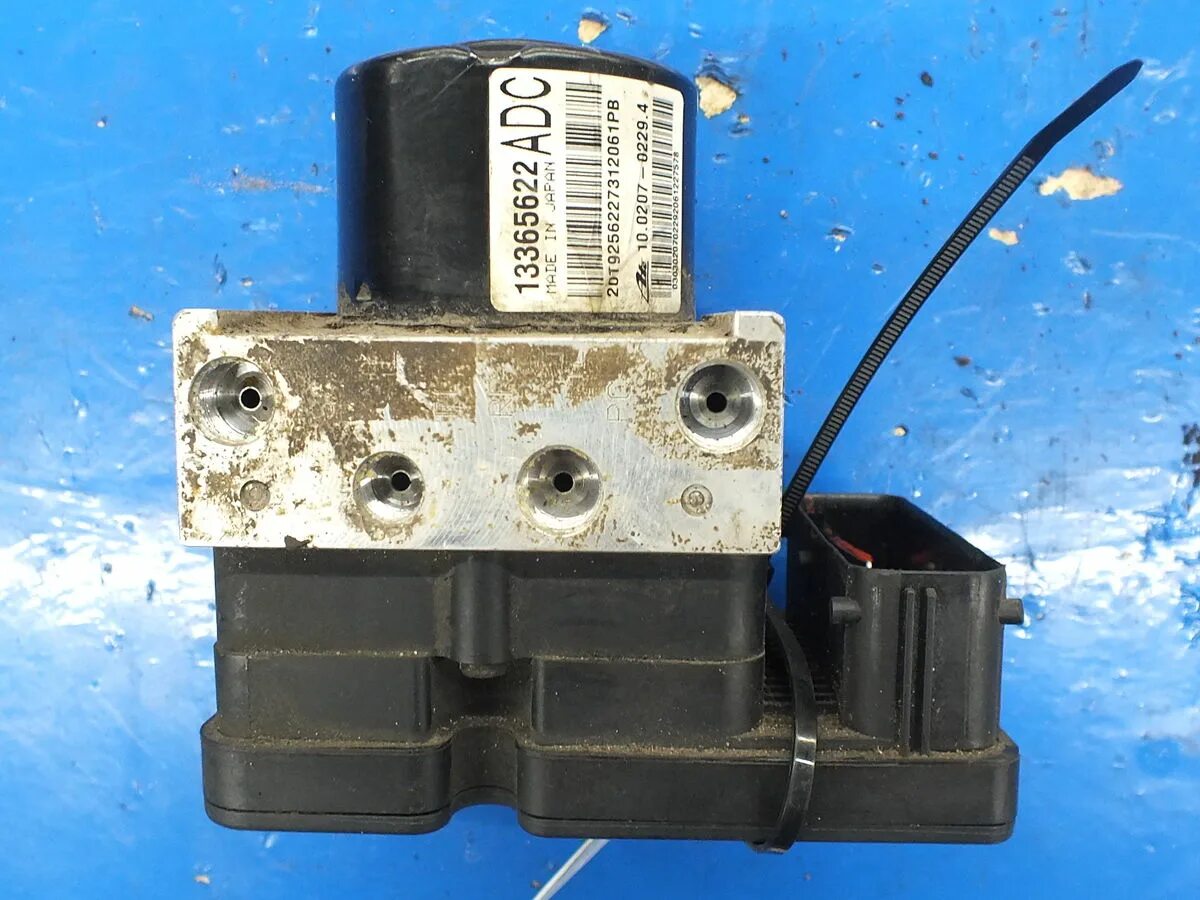 Блок abs шевроле круз. Блок abs cruze. 7. Блок абс шевроле круз. Блок управления abs chevrolet aveo.