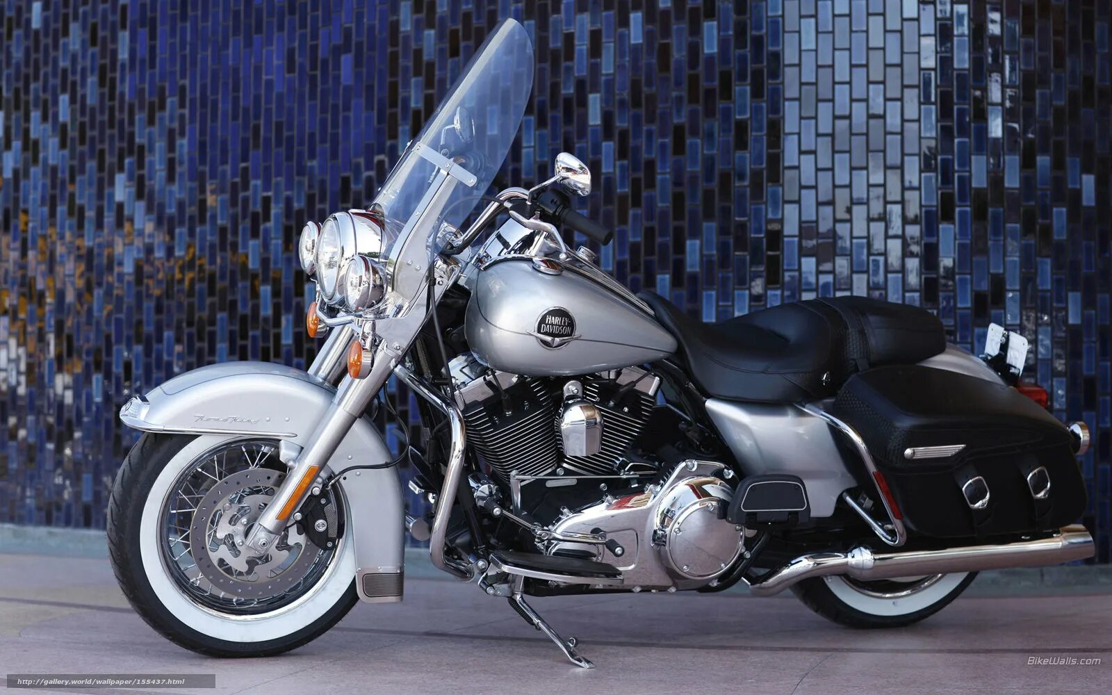 Харлеи воронежа. Харлей воронеж. Харлей воронеж. Мотоклуб харли дэвидсон екатеринбург. Harley davidson superlow 883.