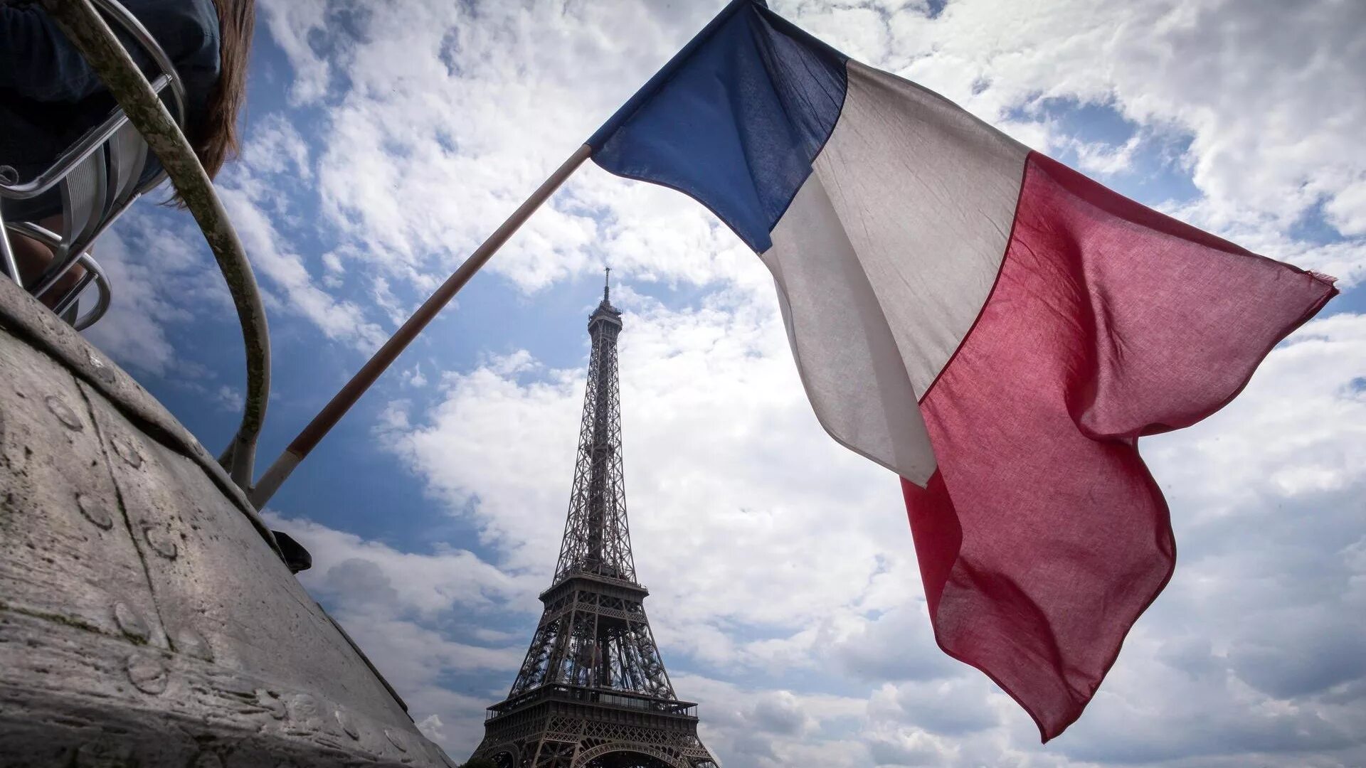 Республика франция достопримечательности фото. Достропечательности париж. Что во франции является. Что во франции является. Fayrac франция.