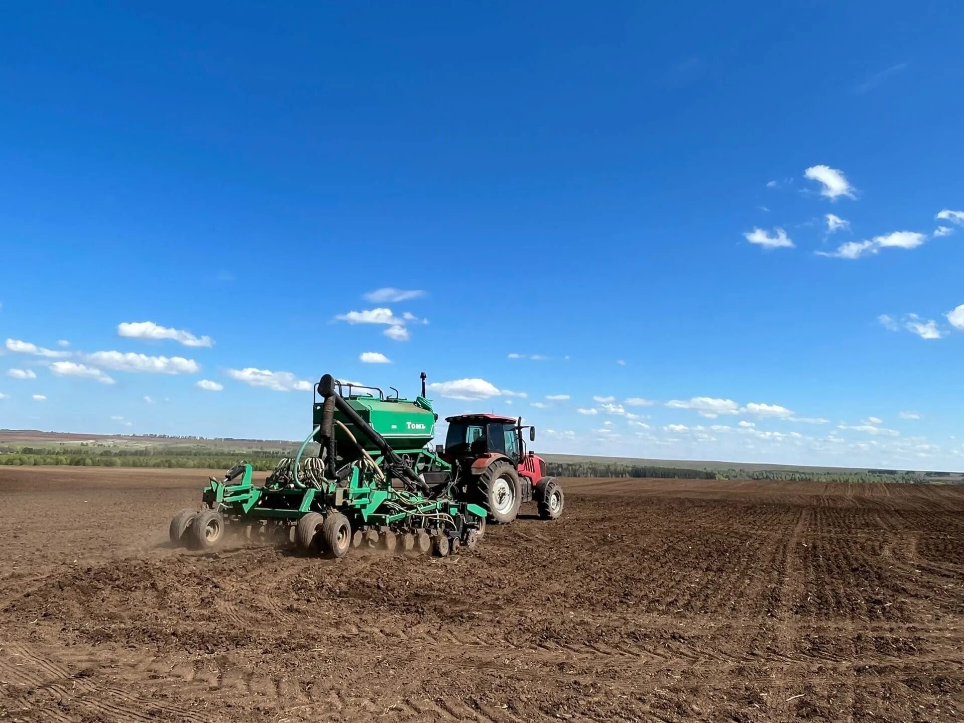 Посев зерна. Посевная в краснодарском крае 2022. Посев зерновых культур. Посев зерновых. Ноу-тилл технология.