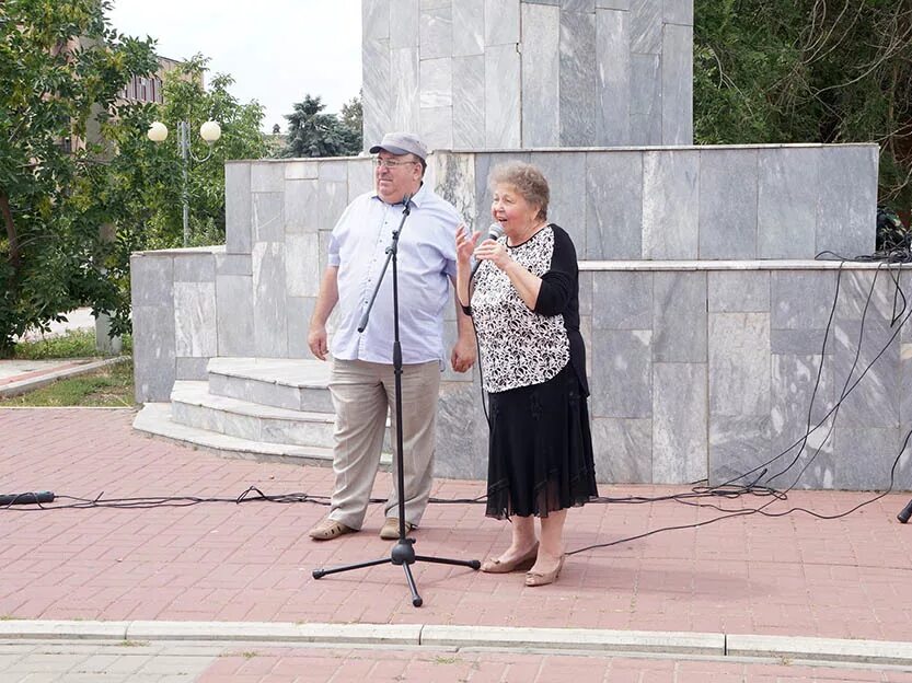 Поселок Зимовники. Зимовники ветераны.