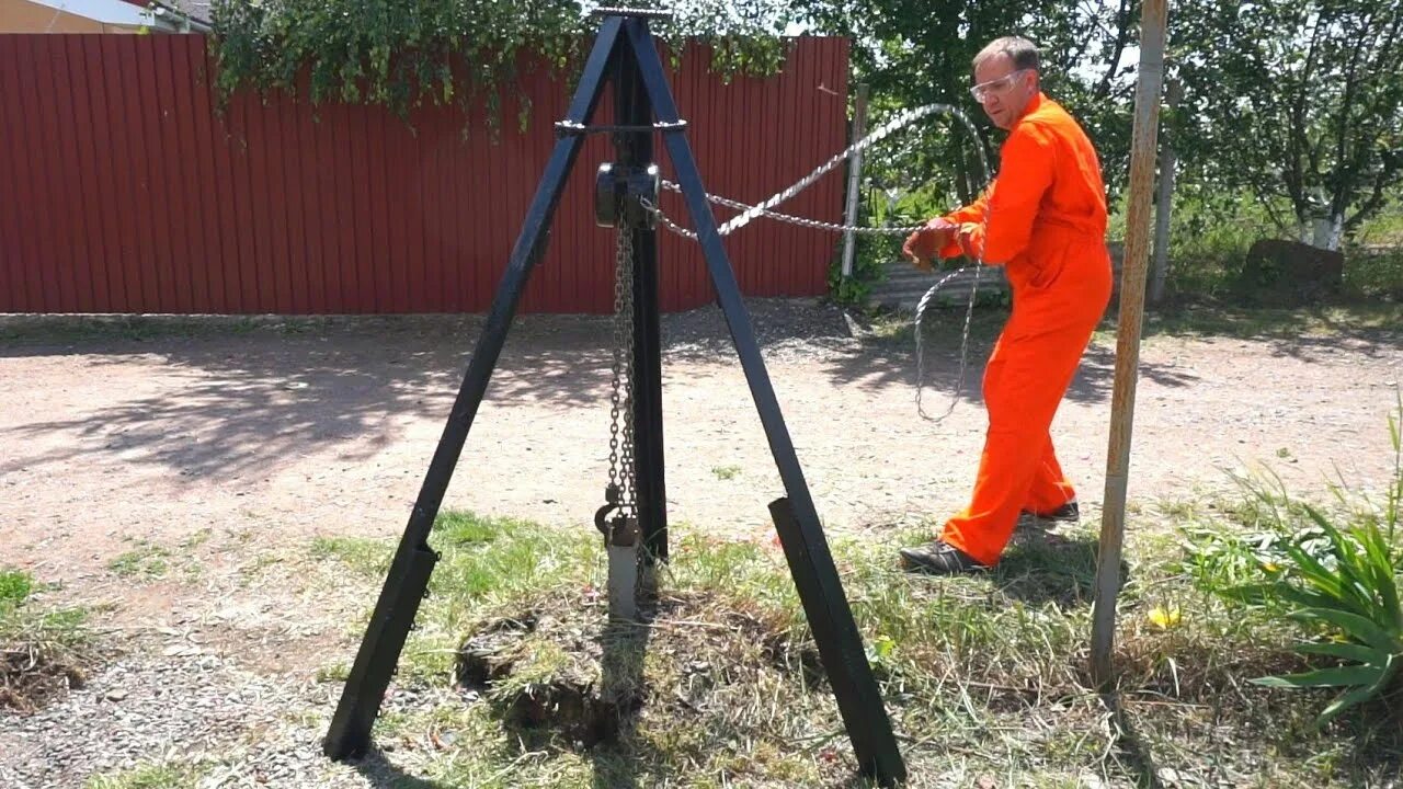 Как вытащить железный столб из земли. Приспособа для выдергивания столбов для забора. приспособление для демонтажа столбов. домкрат для вытаскивания труб из земли. домкрат для вытаскивания столбов.