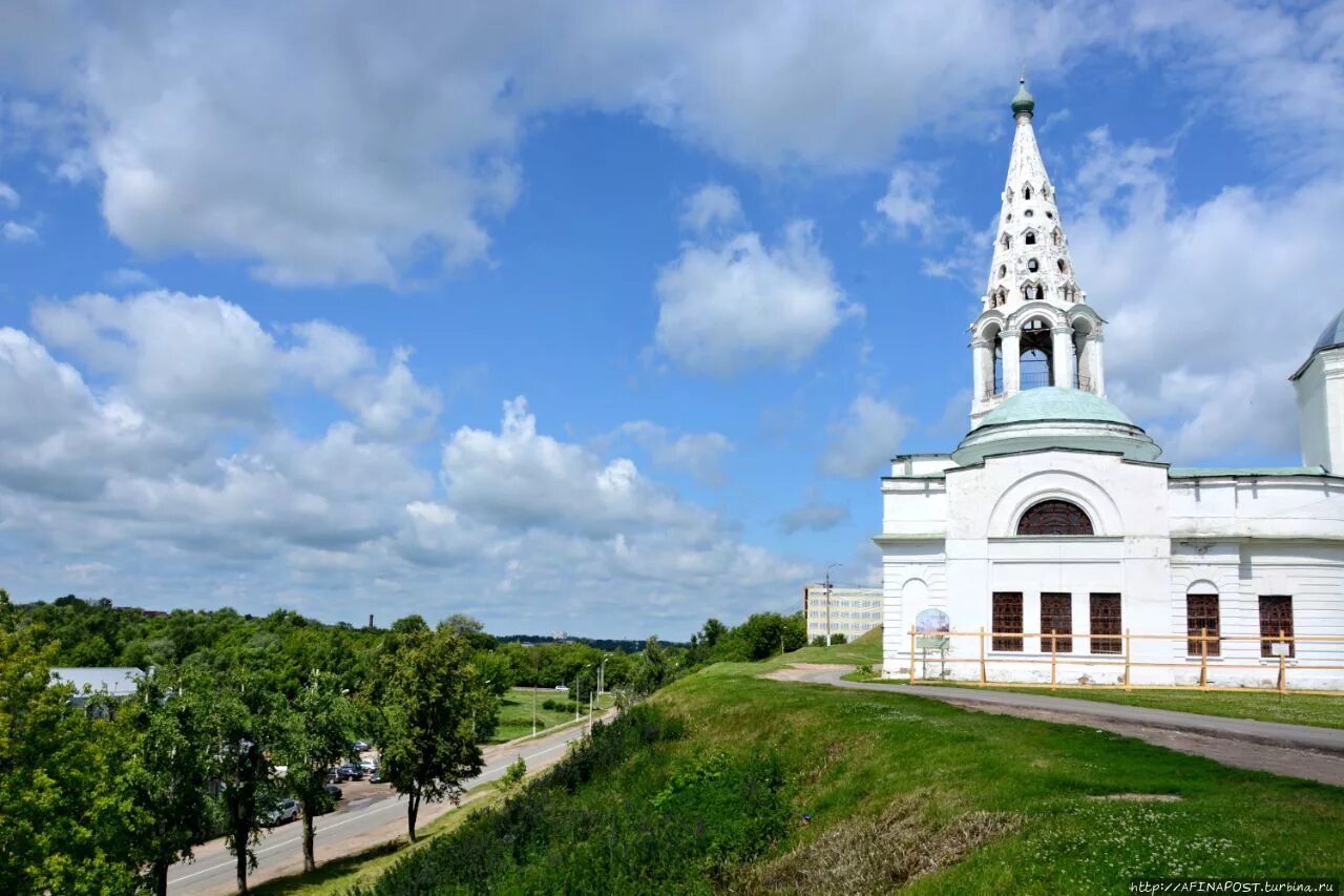 Серпуховский Кремль Соборная гора. Соборная гора Серпухов церкви. Церковь на Соборной горе Серпухов. Серпуховский Белокаменный Кремль.