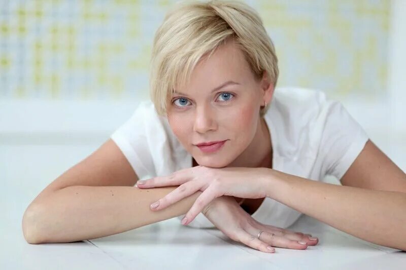 Алиса корсак жизненные обстоятельства. Алиса корсак. Алиса корсак. Алиса корсак. Алиса корсак актриса.