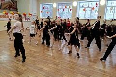 Танцевальные сборы. Сборы по бальным танцам. Ералаш бальные танцы. Бальные танцы тренировка. Тренировка по бальным танцам.