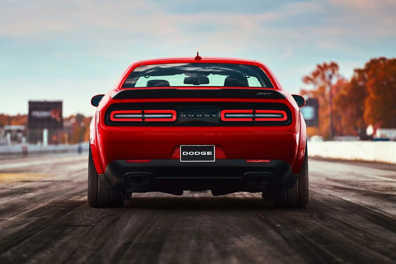 Додж челленджер 2018. Dodge Challenger СРТ. Додж СРТ демон. Dodge Challenger gt 2020. Dodge Challenger 2021.