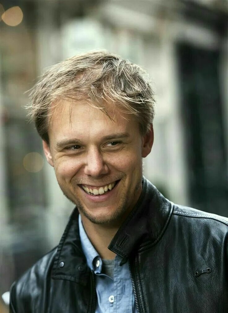 Ютубе армин. Ван бюрен. armin. армин ван бюрен фото. армин ван бюрен с семьей.