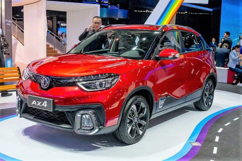 Китайские автомобили на российском рынке. Dongfeng ax4. Dongfeng ax4 2019. Новый Dongfeng 2021. Кроссоверы электро Донгфенг 2021.