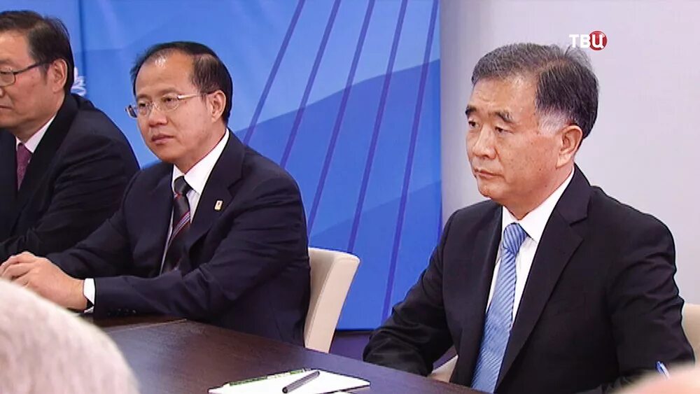 вице премьер кнр