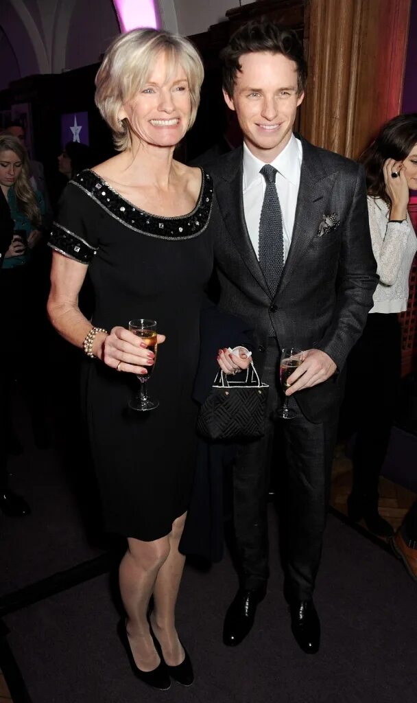 Eddie Redmayne Expecting Second Child With Wife Hannah