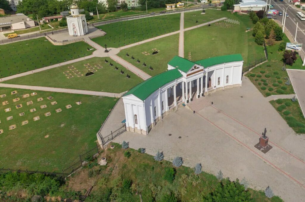 Военно исторический комплекс. Мемориальный комплекс Бендеры. Военно-исторический мемориал Бендеры. Мемориальных комплексов в г. Бендеры. Открыт военно-исторический мемориальный комплекс Бендеры.