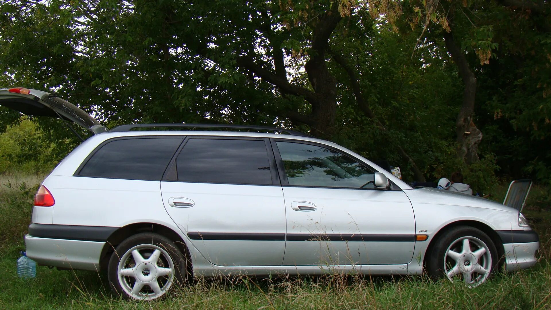 Тойота Авенсис 1999 универсал. Toyota Avensis универсал 1999. Toyota Avensis 2001 универсал. Тойота Авенсис т22 универсал. Тойота универсал 2001