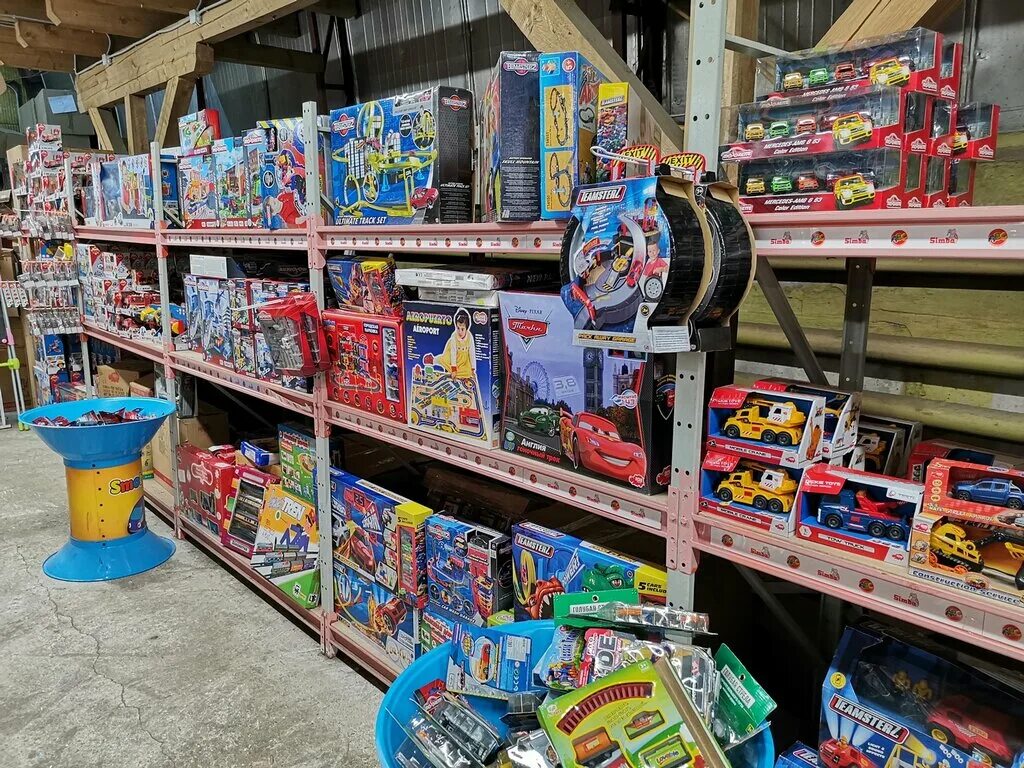 магазин игрушек и шаров. магазин игрушек рядом. магазины детских игрушек в спб. маленький магазин игрушек. магазин игрушек в санкт-петербурге.