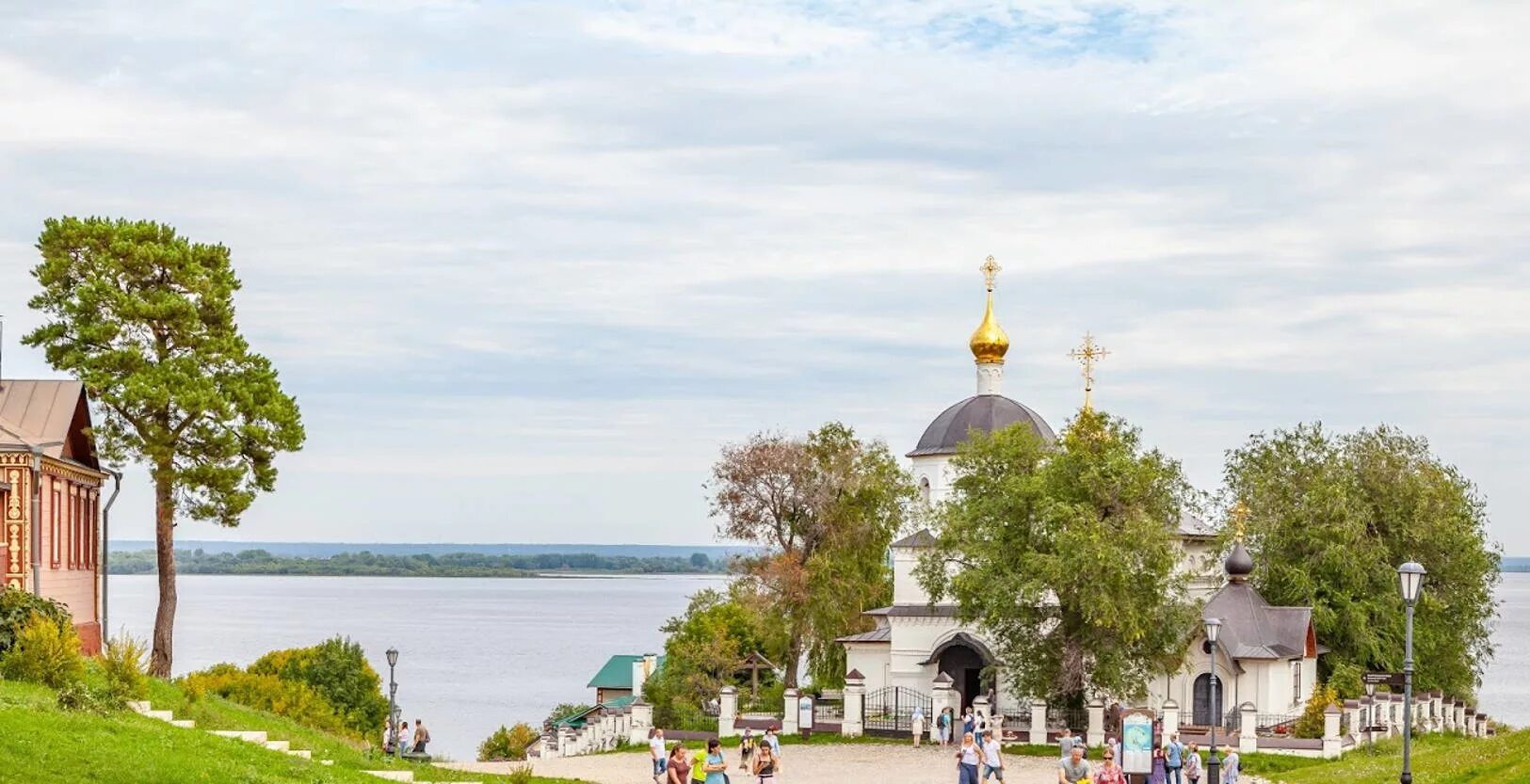 Остров свияжск экскурсии. Свияжск остров-град. Остров-град Свияжск в Казани. Свияжск остров-град достопримечательности экскурсии. Свияжск остров-град экскурсии.