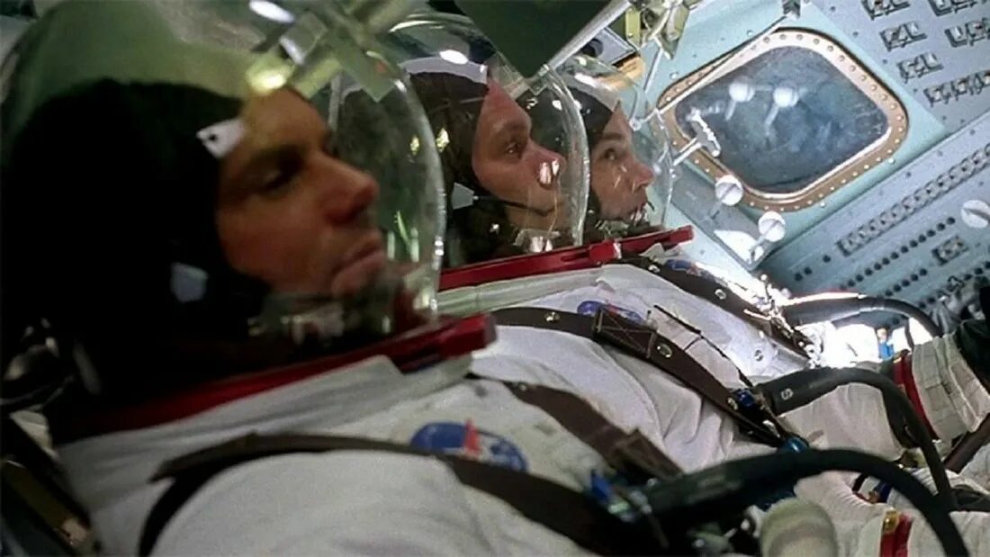 Apollo was one of the. Apollo 13 1995. аполлон 13 космос.