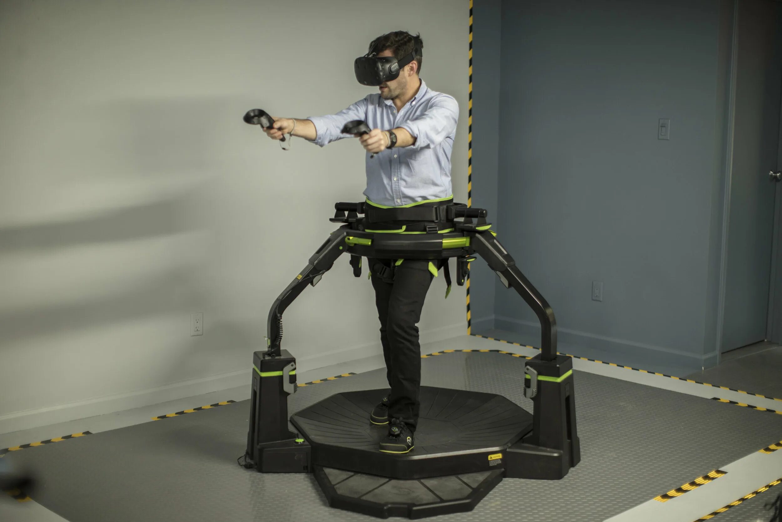 Беговая платформа Virtuix Omni. Virtuix Omni one VR Treadmill. Virtuix Omni 2.0. VR платформа Virtuix Omni IRIFT. Разработка виртуальной реальности заказать